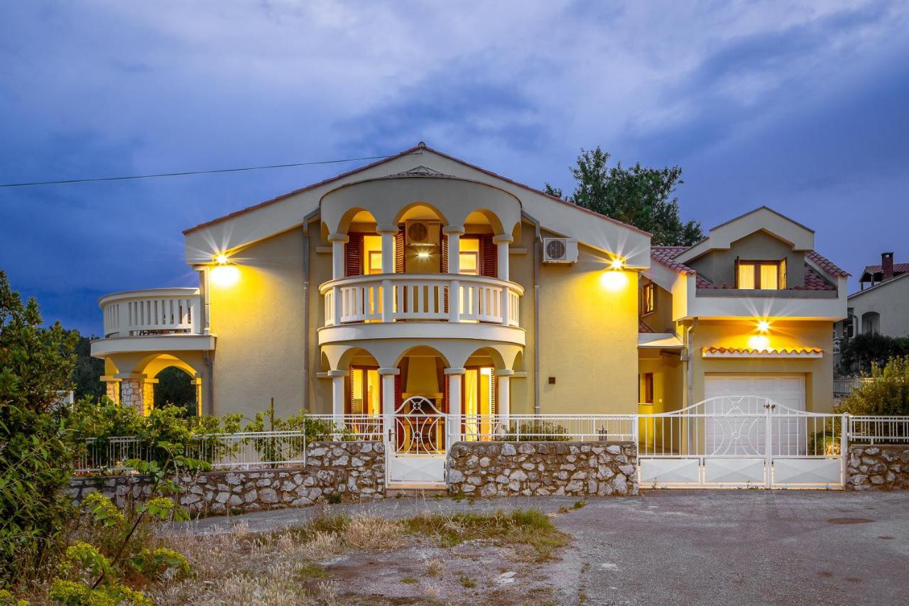 Villa Lusi House Sveti Filip i Jakov Exterior foto